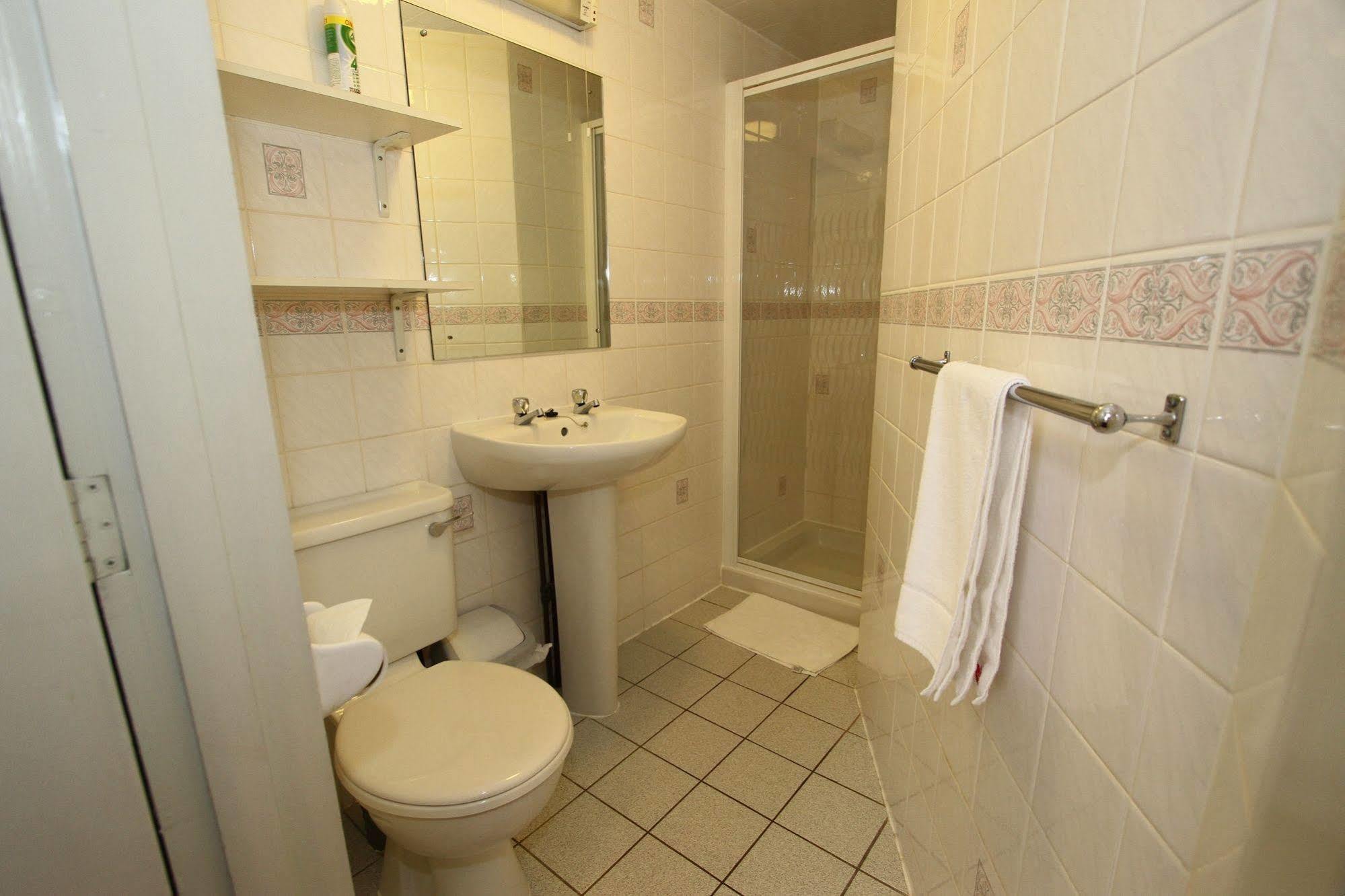 Ridgemount Hotel Лондон Екстериор снимка