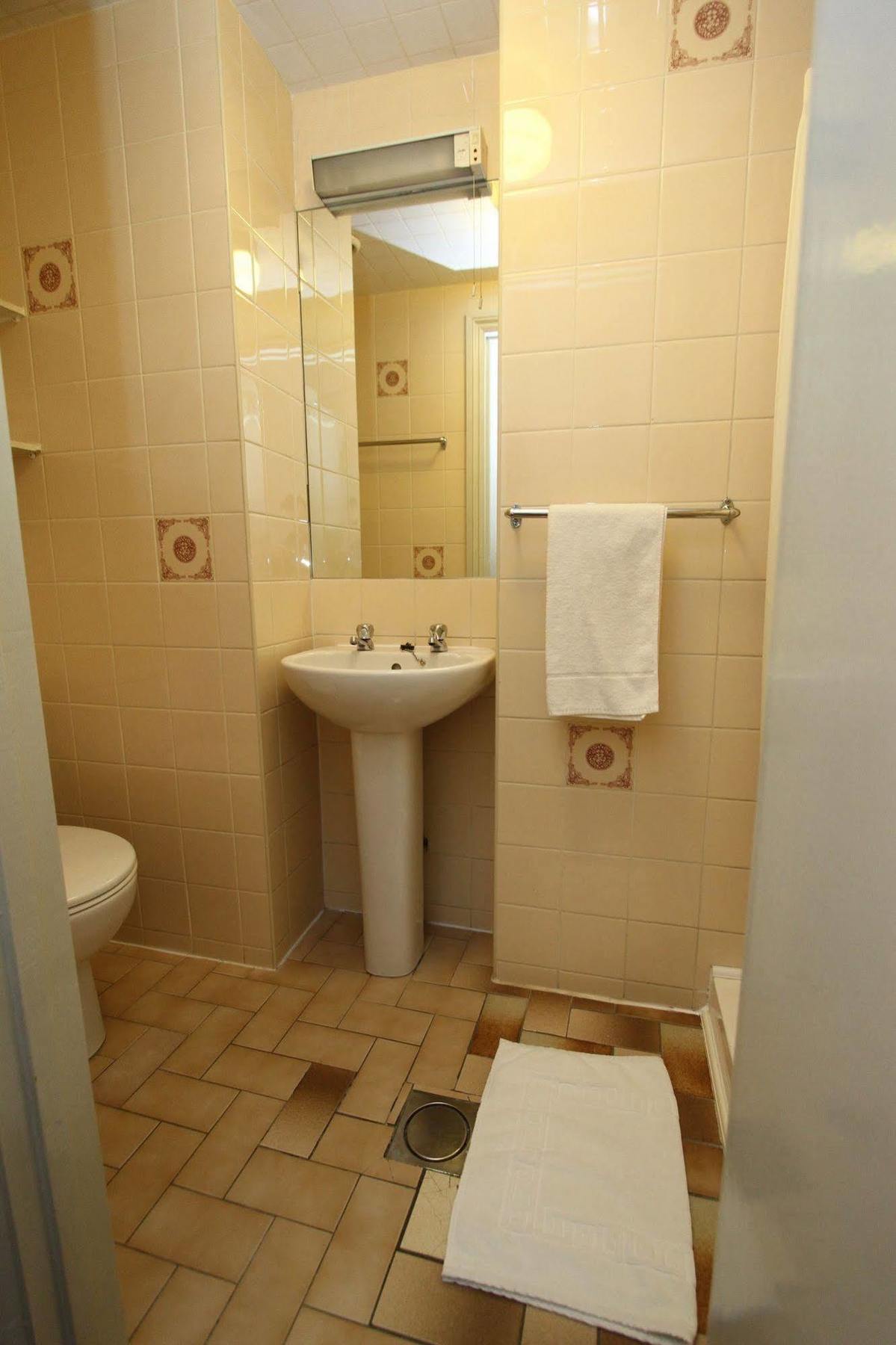 Ridgemount Hotel Лондон Екстериор снимка
