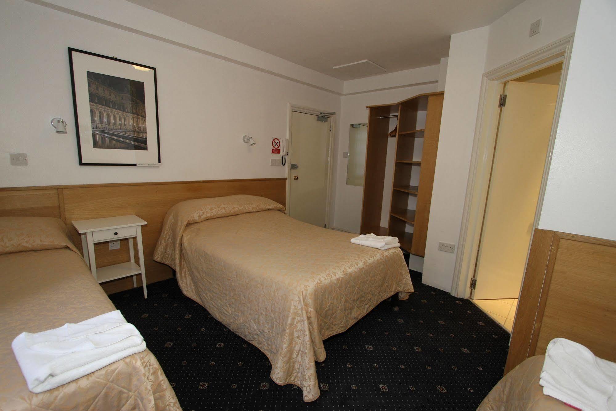 Ridgemount Hotel Лондон Екстериор снимка