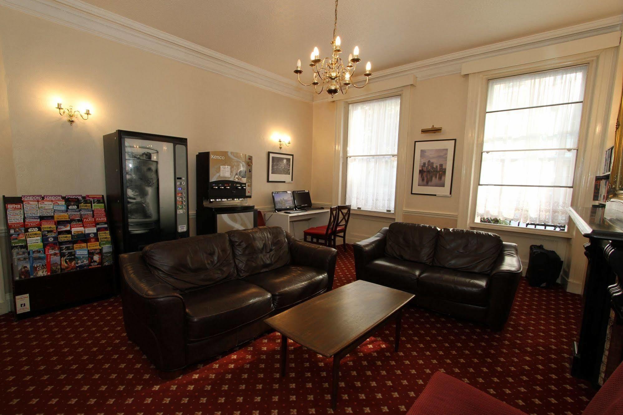 Ridgemount Hotel Лондон Екстериор снимка