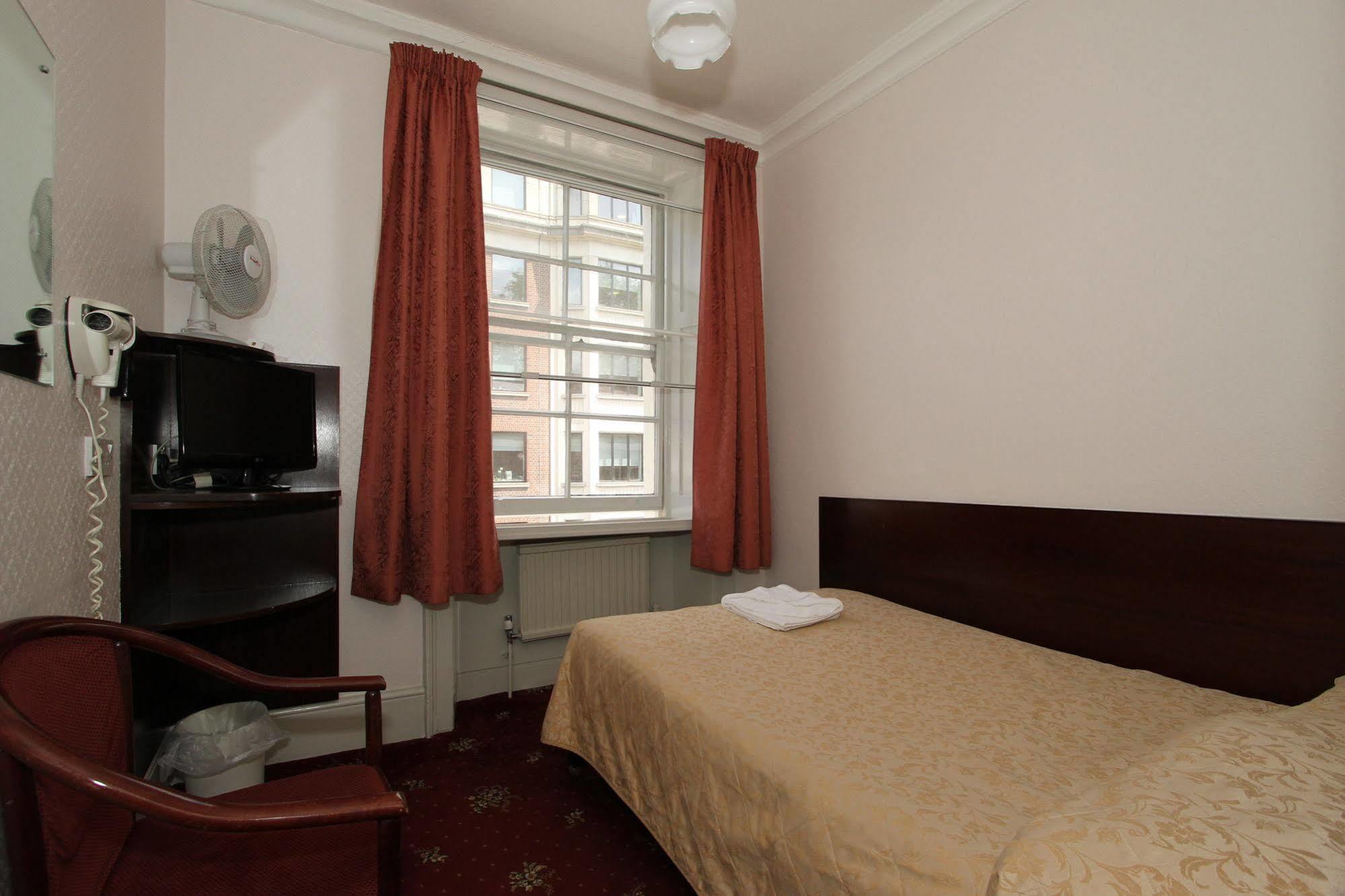 Ridgemount Hotel Лондон Екстериор снимка