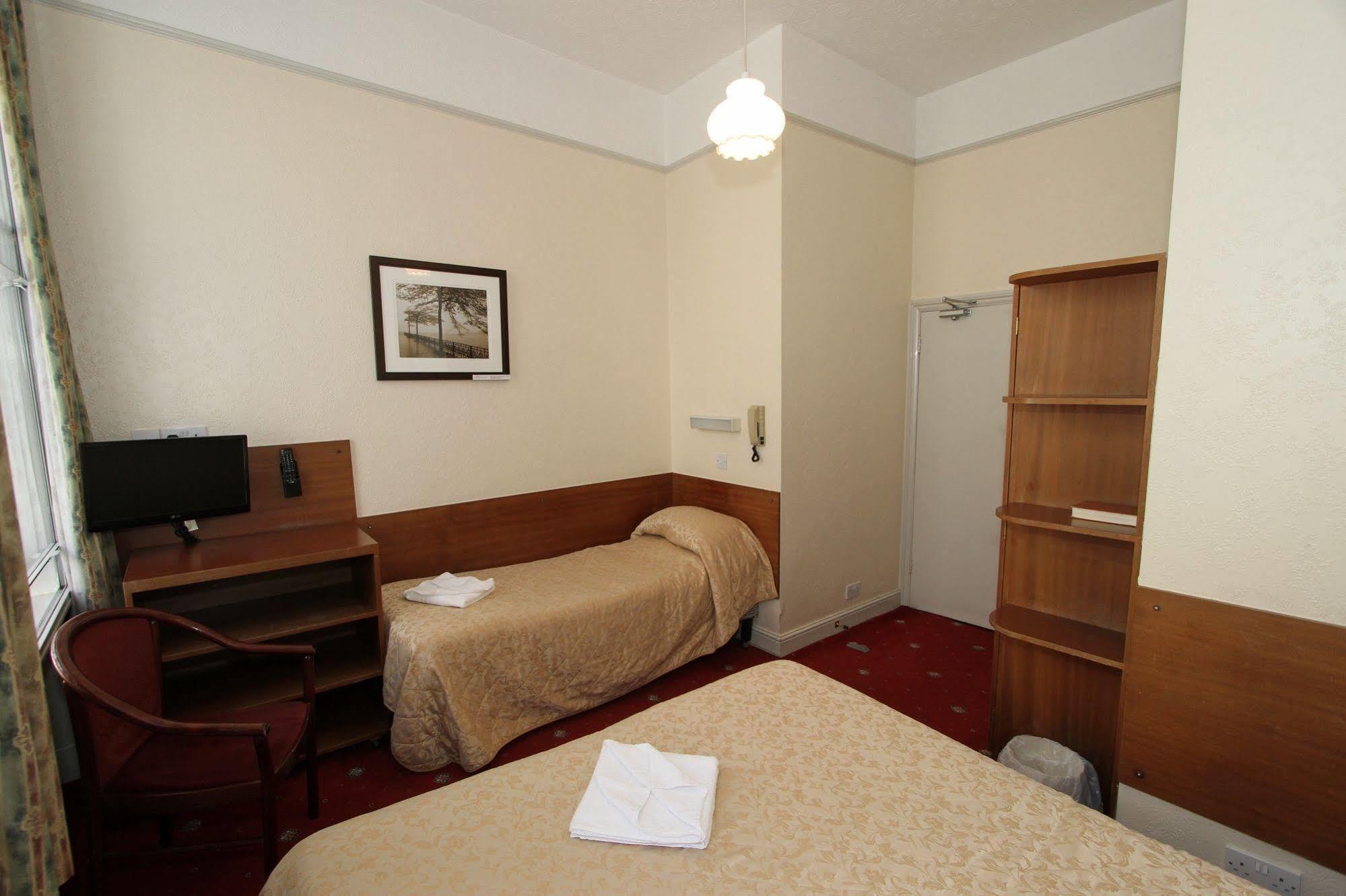 Ridgemount Hotel Лондон Екстериор снимка