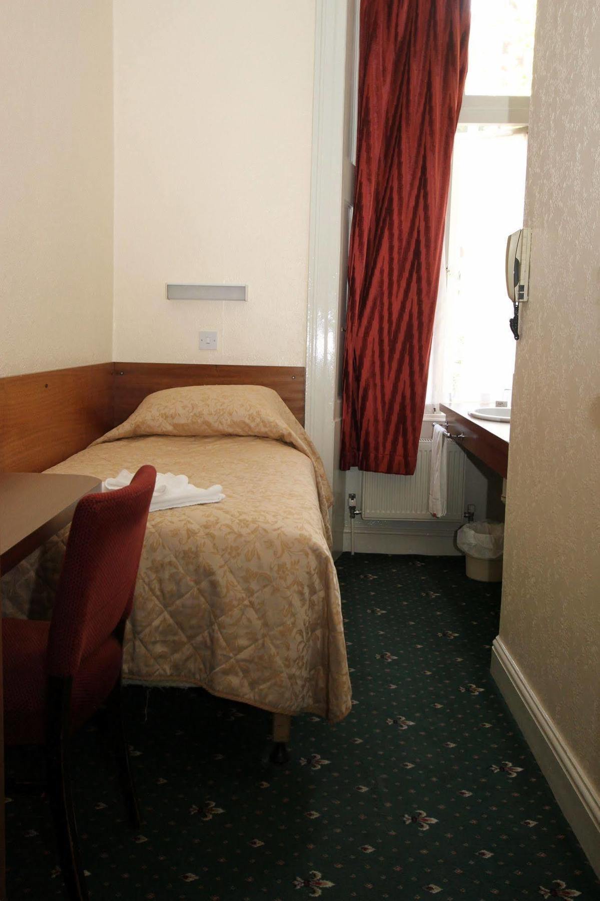 Ridgemount Hotel Лондон Екстериор снимка